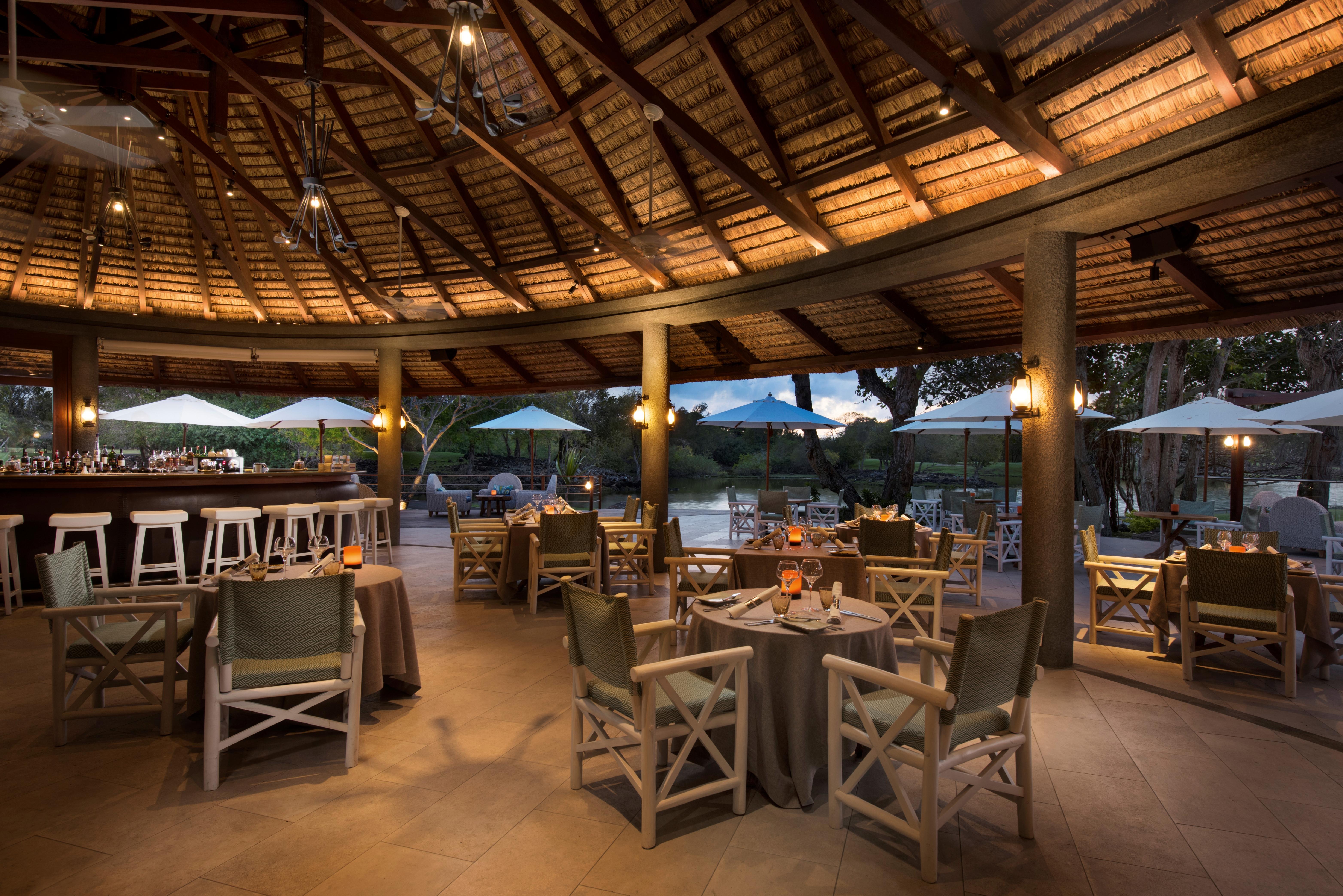 Constance Belle Mare Plage Bagian luar foto The Boathouse