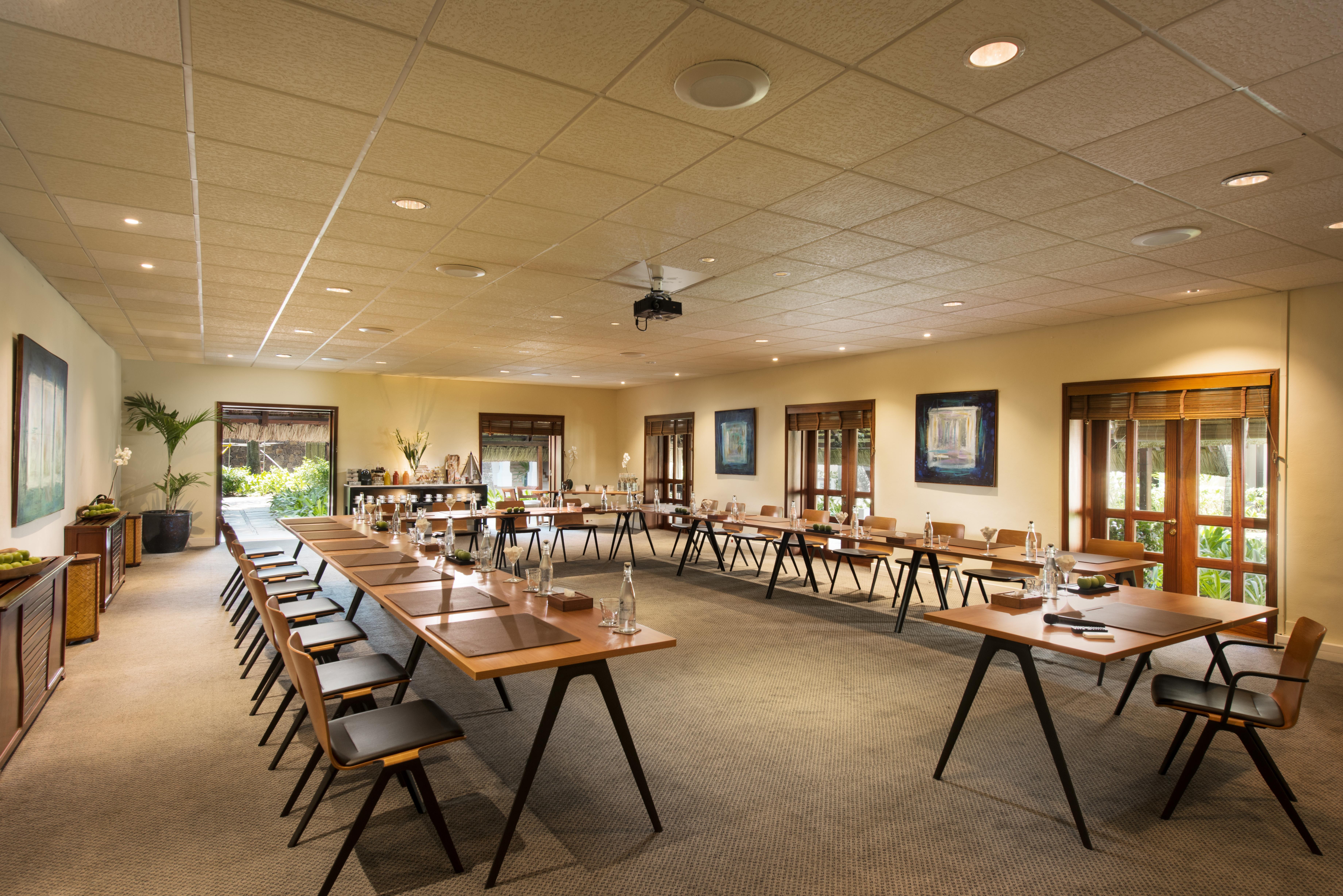 Constance Belle Mare Plage Bagian luar foto The interior of the tasting room at the winery